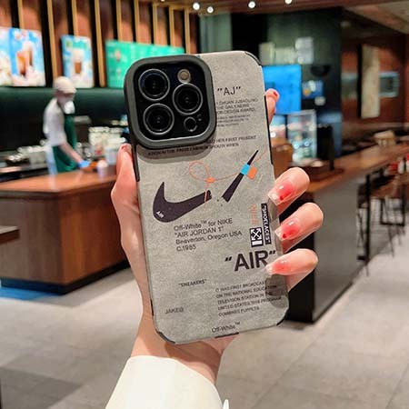 アイフォーン17pro 携帯ケース ナイキ nike 