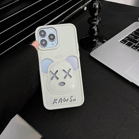 ハイブランド kaws アイフォーン 15pro max スマホケース