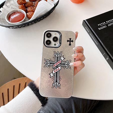 アイフォーン17plus chrome hearts スマホケース 