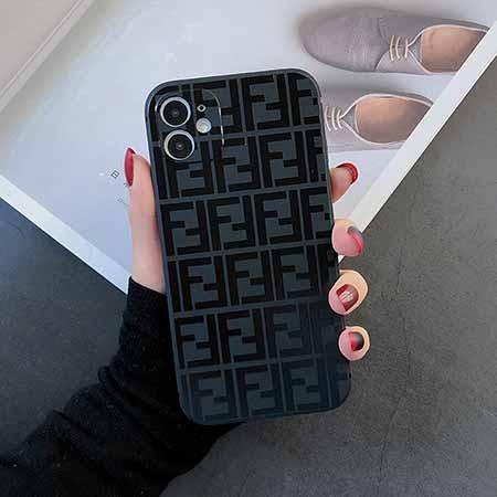 アイフォーン17プラス fendi フェンディ 携帯ケース 