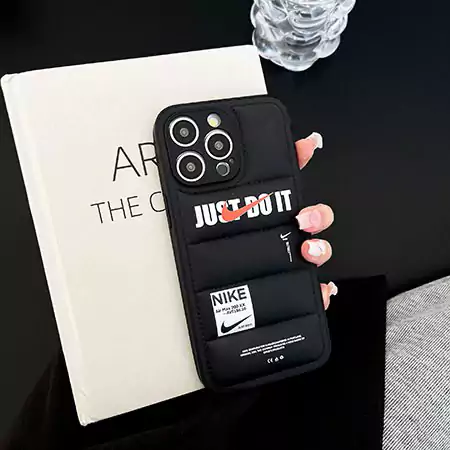 iphone17pro ケース ナイキ風 