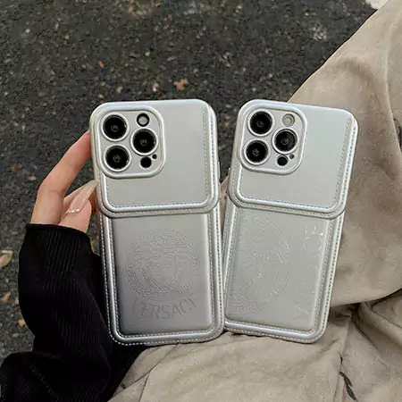 流行り ブランド スマホケース 