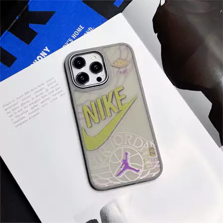 アイフォン11promax nike ナイキ ケース 