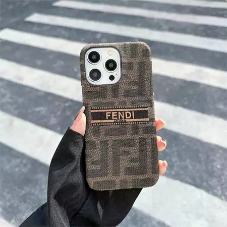 fendi 携帯ケース アイフォン15 plus 