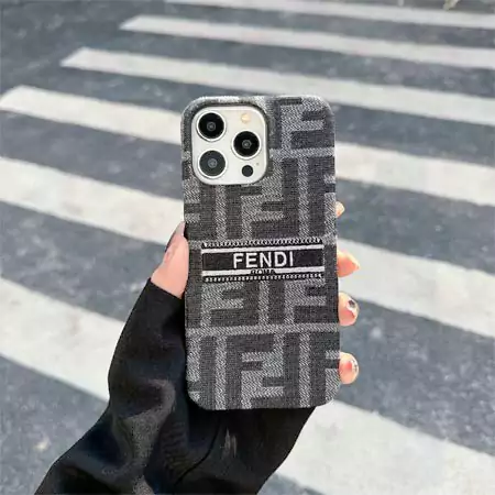 アイホン17pro max ケース fendi 