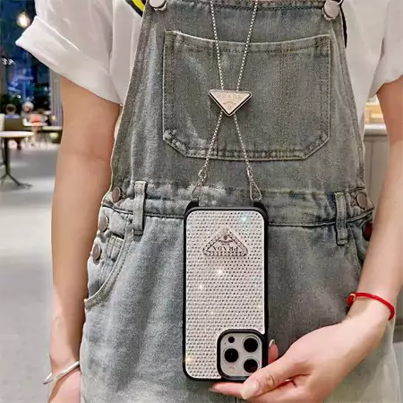 iphone17プロ ケース prada風 