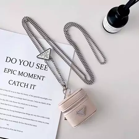 iphoneiphone17プロmax カバー prada風 