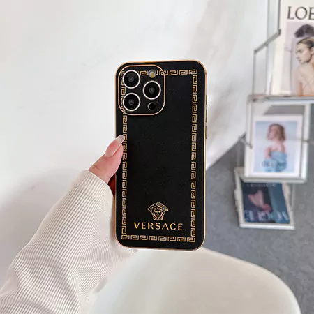 ブランド アイフォーン15 pro スマホケース 