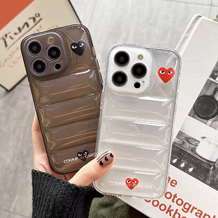 comme des garçons iphone17pro カバー 