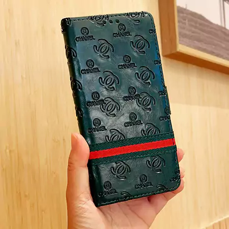 ハイブランド スマホケース アイフォン17プロ celine 