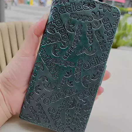 iphone17 カバー アディダス風 
