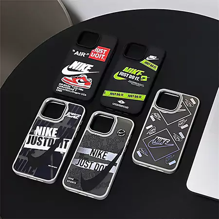 値段 nike風 アイフォン 15 pro 