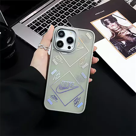 アイフォン 15 pro 携帯ケース ナイキ 
