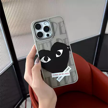 iphone17pro comme des garçons風 カバー 
