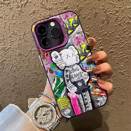 iphone17pro カウズ kaws スマホケース 