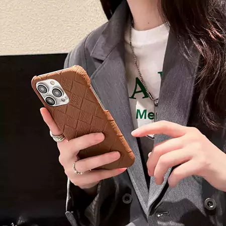 ボッテガ ヴェネタ bv iphone17 
