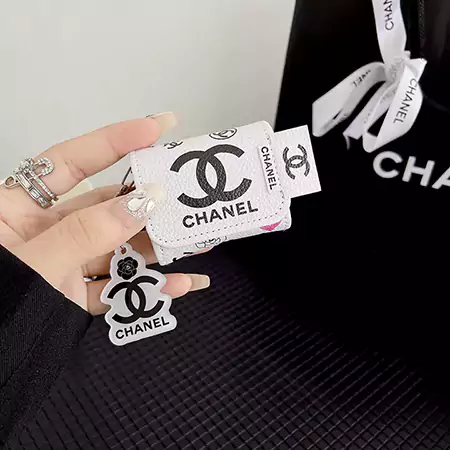 アイフォンiphone17プラス ケース chanel風 