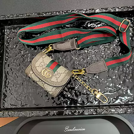 ブランド ケース アイフォーン17 