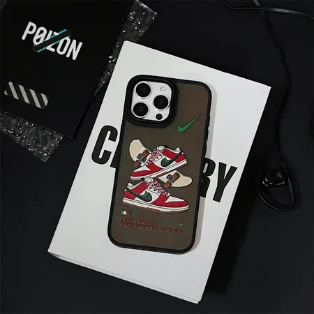 アイホン17plus nike風 携帯ケース 