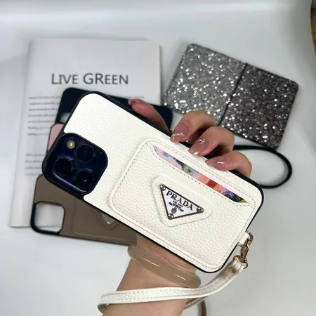 アイフォーン17pro カバー prada 
