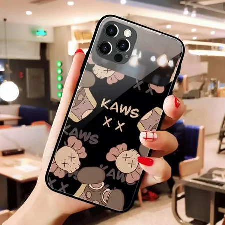 iphone17 スマホケース kaws風 