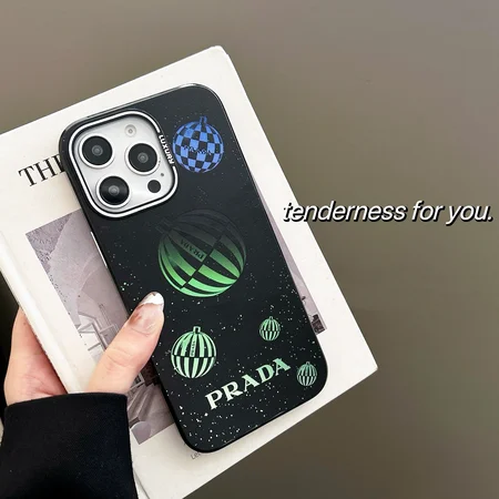 アイフォーン17 スマホケース プラダ風 