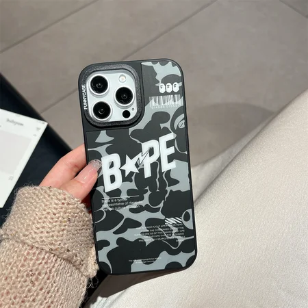 アイホン13pro カバー ア・ベイシング・エイプ bape 