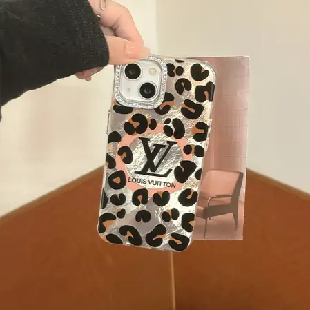 芸能人 ブランド iphone17プラス 