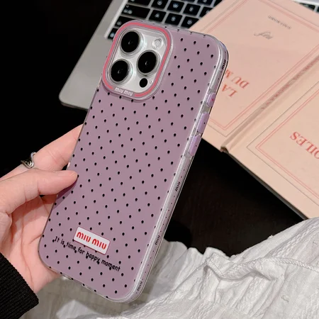 アイフォン17plus シャネル スマホケース 