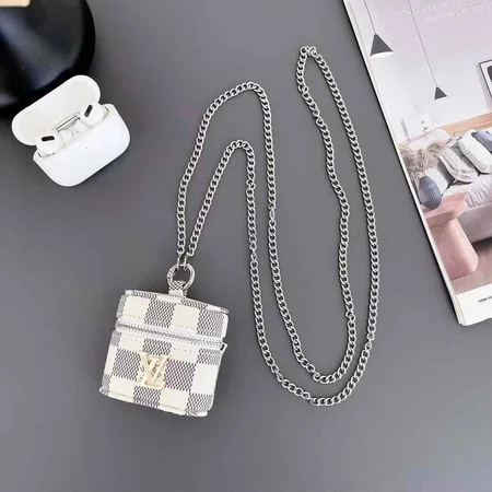 アイフォンiphone17 vuitton風 カバー 