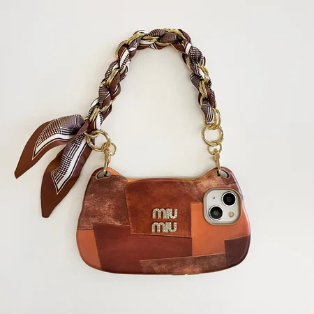 アイフォーン17 カバー miumiu風 