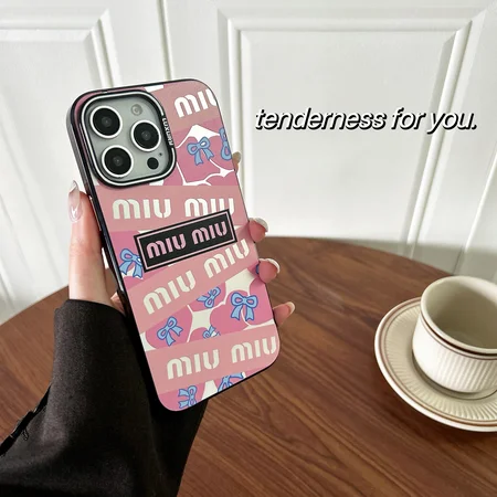 アイホン15 pro カバー miumiu風 