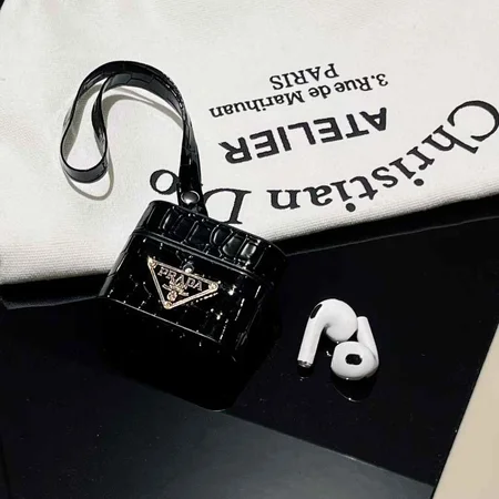 iphone17 prada カバー 