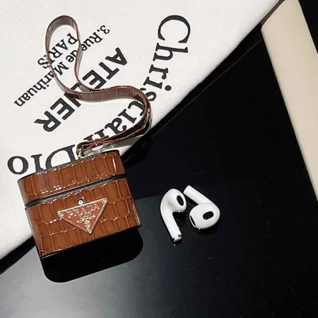 プラダ風 アイフォーンiphone17 収納ケース 