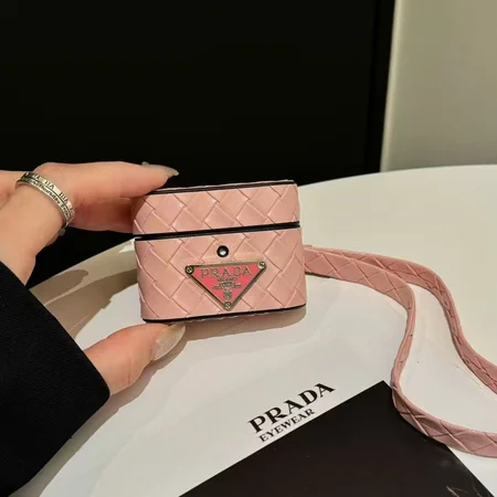 アイフォーン17plus ケース プラダ 