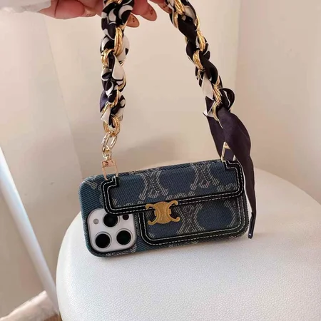 アイフォーン17pro スマホケース celine 