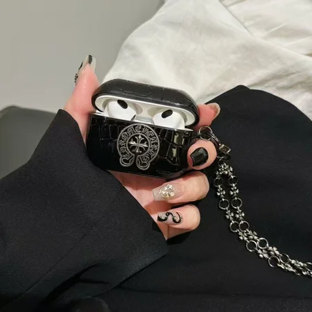 アイホン17plus カバー chrome hearts風 