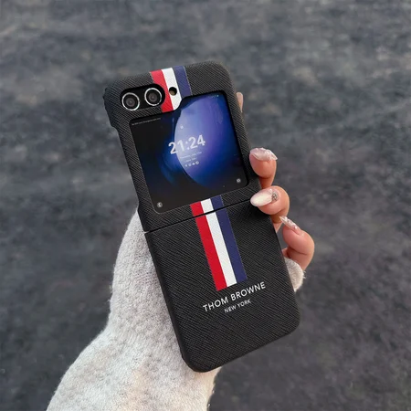 トムブラウン thom browne  アイフォーン17 スマホケース 