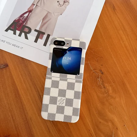 ハイブランド スマホケース アイフォーン17 