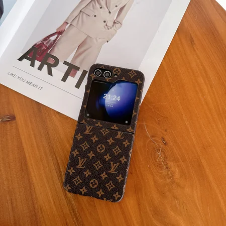 burberry バーバリー アイフォーン17  シカ