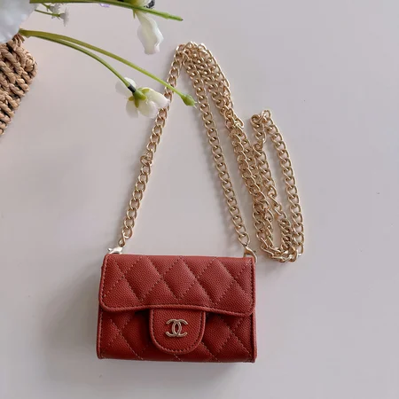 サメの口 ハイブランド chanel シャネル アイホンiphone17 収納ケース 