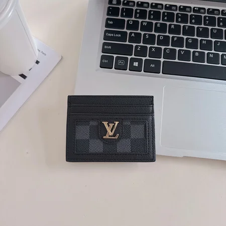 アイホン17 カバー lv風 