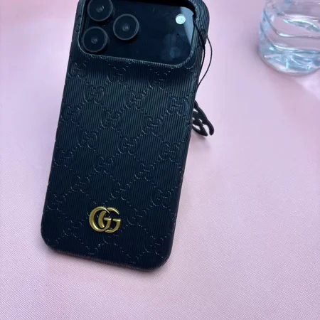 gucci グッチ アイフォン 15 pro 