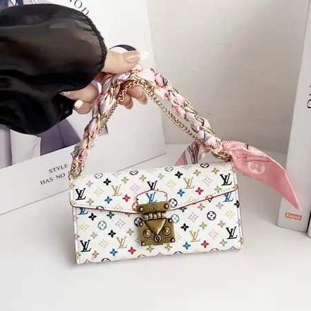 アイホン16 Plus スマホケース ルイビトン 