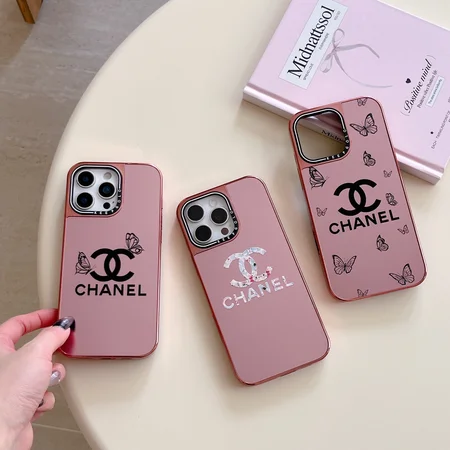 ブランド 携帯ケース アイフォーン17プラス chanel 