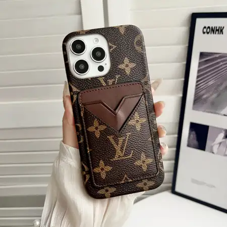 ブランド ケース iphone16 