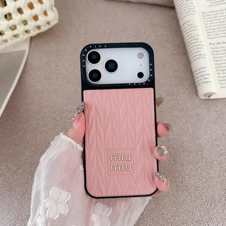 miumiu アイホン17pro 携帯ケース 