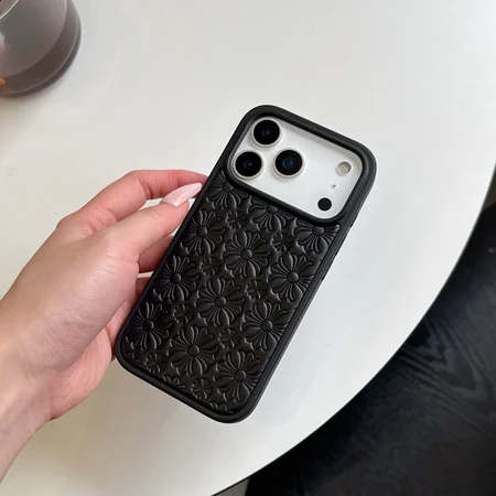 iphone17プロ max ケース クロームハーツ風 