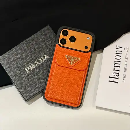 ブランド カバー iphone17プラス prada 