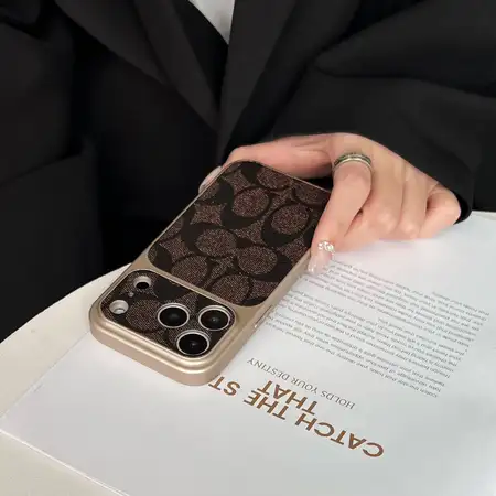 coach風 アイフォーン17 